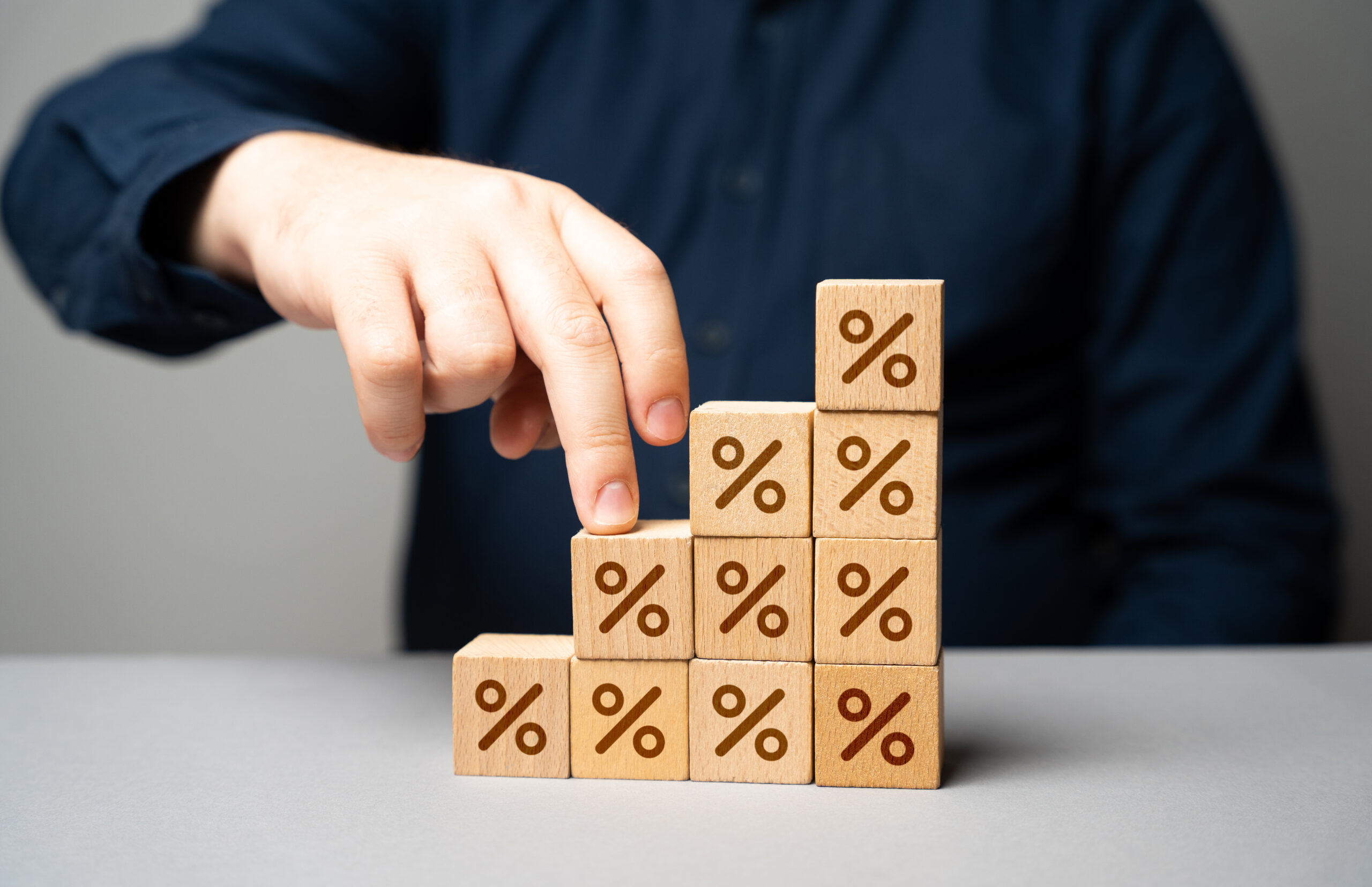 Climb to higher interest rates. High income on deposits. Financial planning. Maximize financial gains. Attractive deals and lucrative investment opportunities available
